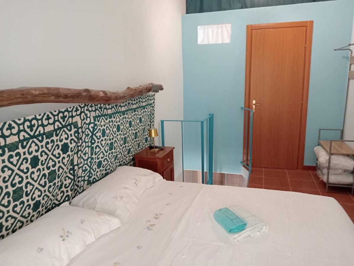Casa Vacanze Da Clara Кастровиллари Экстерьер фото