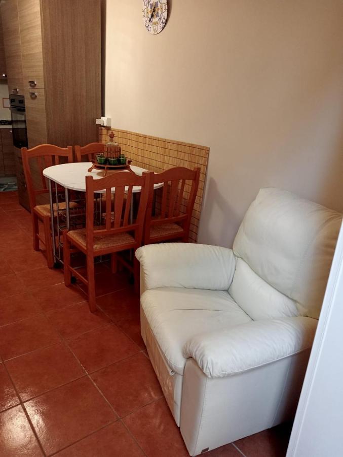 Casa Vacanze Da Clara Кастровиллари Экстерьер фото